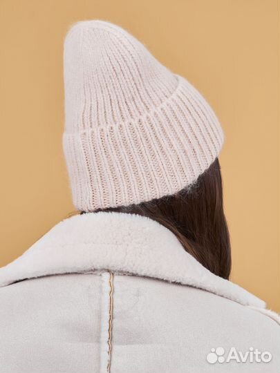 Шапка женская вязаная