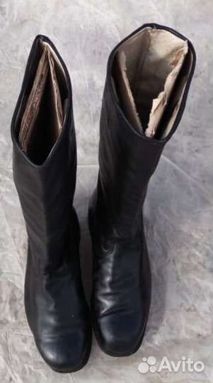 Хромовые сапоги высшего офицерского состава СССР