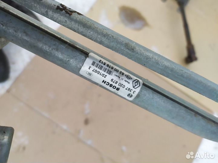 Трапеция дворников Рено Логан