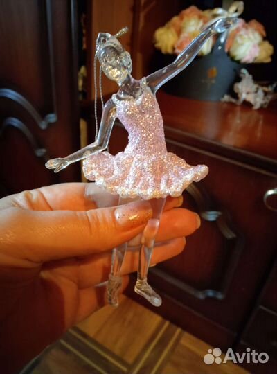 Украшения декоративные