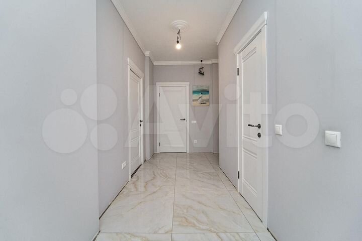 3-к. квартира, 107 м², 3/16 эт.