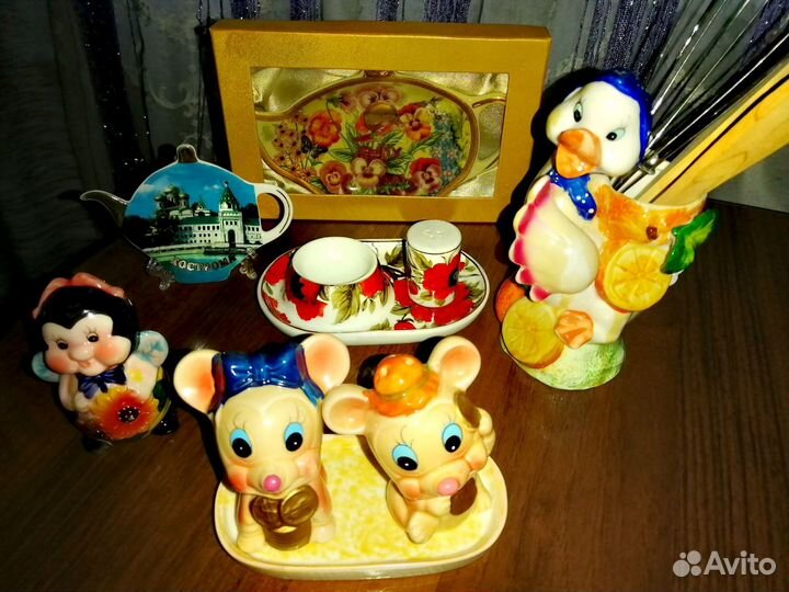 Сувениры-посуда, кружки (новые)