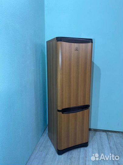 Холодильник Indesit