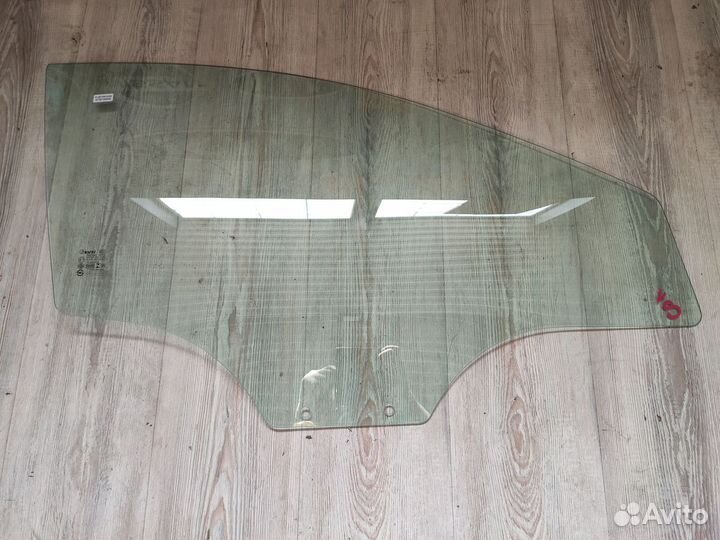 Стекло боковое двери Hyundai solaris Прав