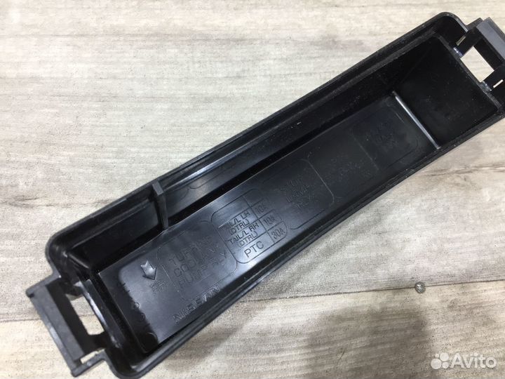 Крышка блока реле X-Trail T31 / Икс-Трейл Т31