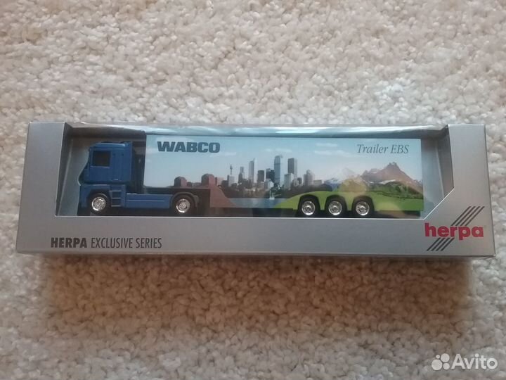 Модель Renault Magnum с полуприцепом Wabco