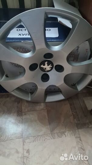 Продам колпаки R16 peugeot