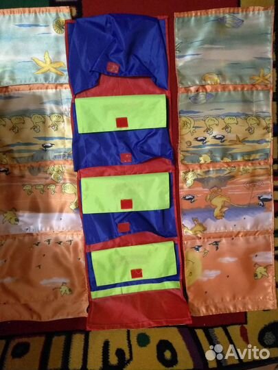 Органайзер с карманами на шкафчик