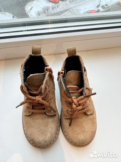 Замшевые ботинки 22