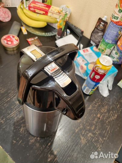 Термос с помпой 2.2 л стекло