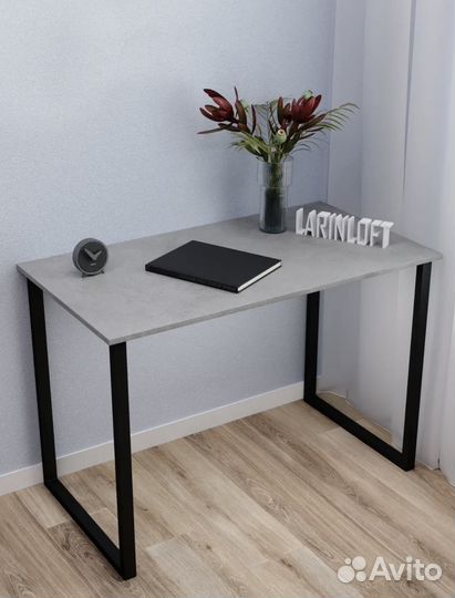 Письменный стол