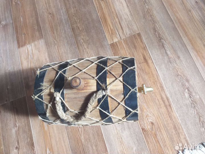 Бочка 5л дубовая с подставкой и краном