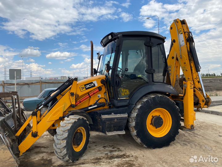 Требуется Машинист на JCB 3CX