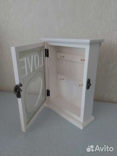 Ключница настенная дерево