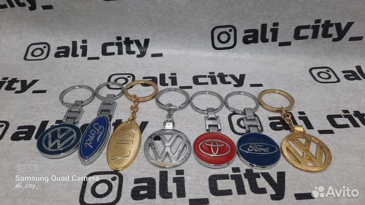 Брелки с логотипами