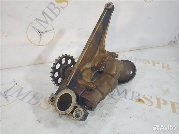 Насос масляный Mercedes Ml-Class W220 M113 2002