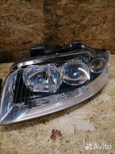 Комплект ксеноновых фар Audi A4 B6