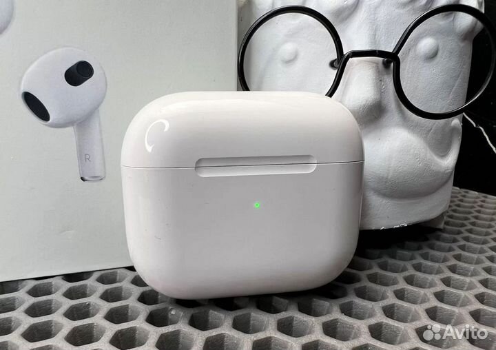 AirPods 3 (новые + чехол)