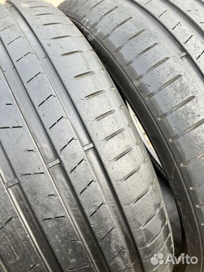 Pirelli P Zero 255/30 R20