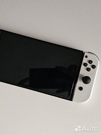 Nintendo switch oled + Игра на выбор