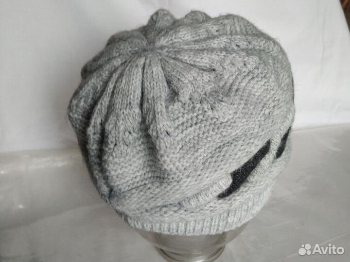 Шапки зимние женские