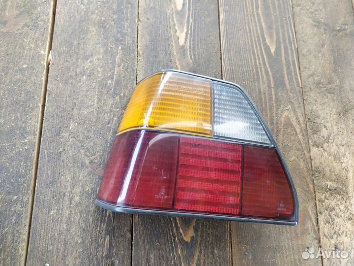 Фонарь задний левый Volkswagen Golf 2 хэтчбек 1989