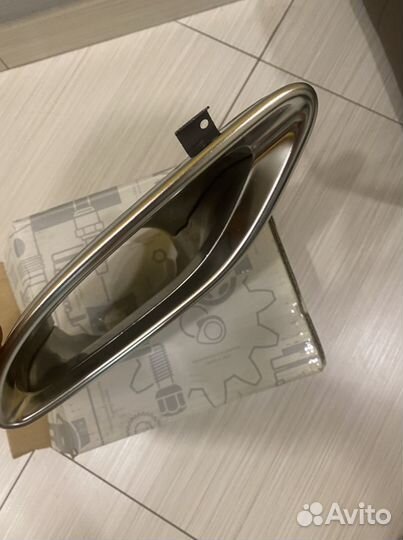 Насадка глушителя левая для Mercedes E class