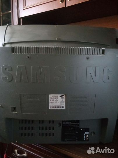 Телевизор samsung