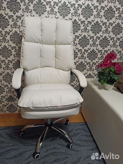 Офисное кресло новое
