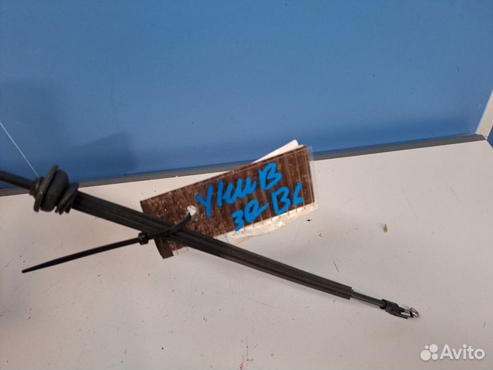 Трос открывания двери Volkswagen Passat B6 2005-2010