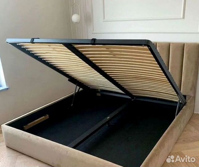Двуспальная кровать от производителя