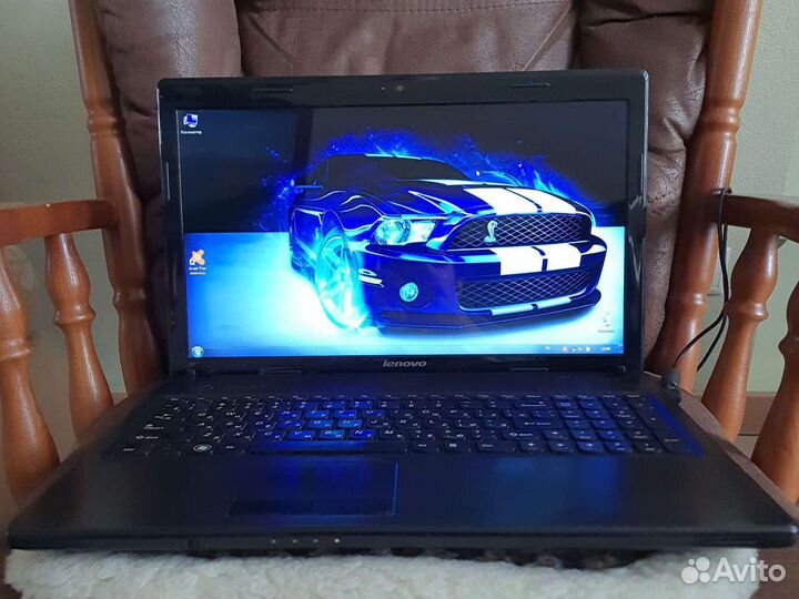 Lenovo G570e i3 состояние отличное Гарантия