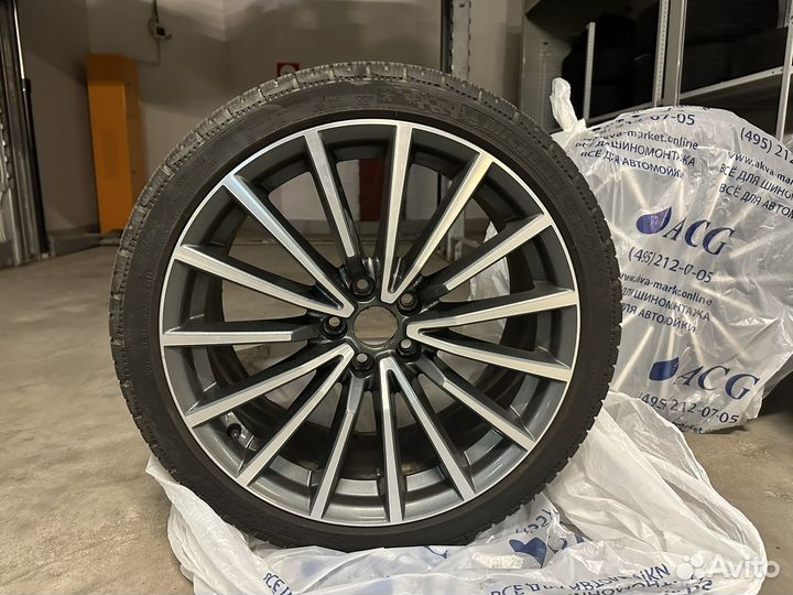 Оригинальные колеса Audi R19