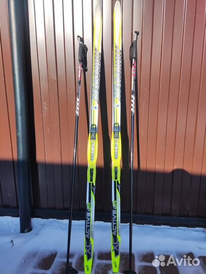 Продам лыжи размер 150 бу