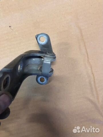 Петля двери передняя правая Cadillac Cts FD95 LLT