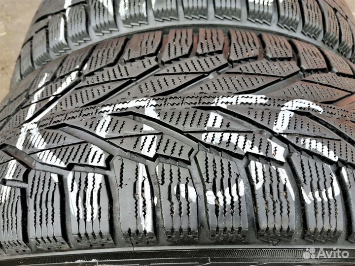 Nokian Tyres Hakkapeliitta R2 SUV 215/65 R16 102R