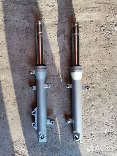 Перья вилки для скутера R9 WJ150T-5C