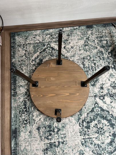 Стол журнальный круглый