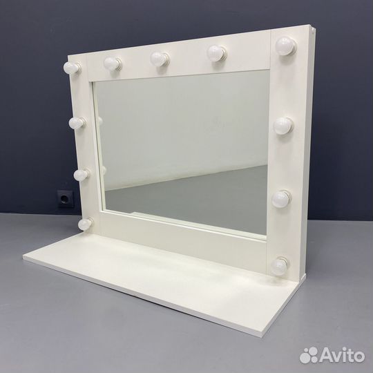 Зеркало гримерное с подсветкой