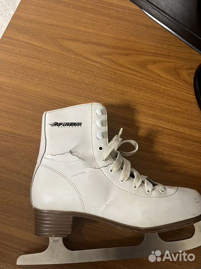 Коньки фигурные 36 размер