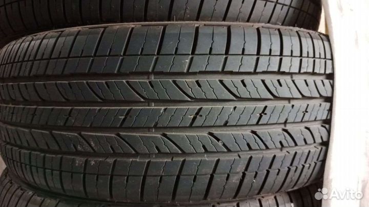 Bridgestone Dueler H/T 215/60 R17 96H
