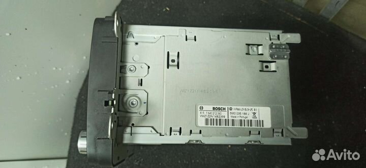 Штатная автомагнитола Volkswagen Golf