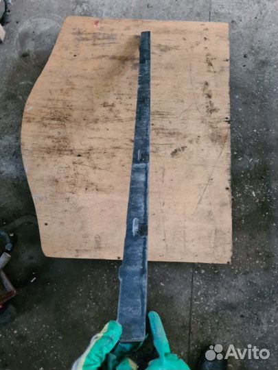 Абсорбер бампера задний Nissan Juke F15 HR16DE