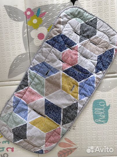 Матрасик в коляску двусторонний