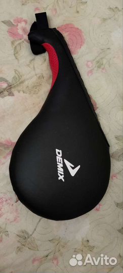 Добок для тхэквондо,перчатки,футы,шлем,книга