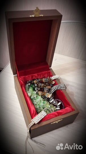 Шкатулка для ювелирных украшений