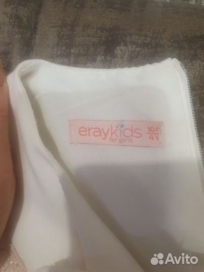 Платье праздничное для девочки от 4 до 6 лет