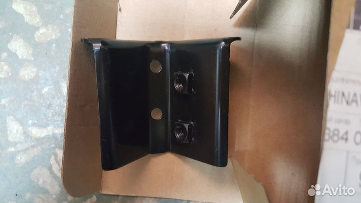 Кронштейн крыла