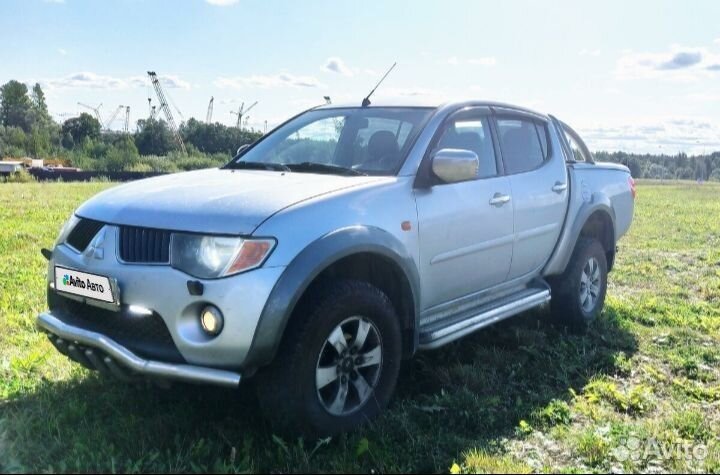 Mitsubishi L200 2.5 AT, 2007, 216 000 км