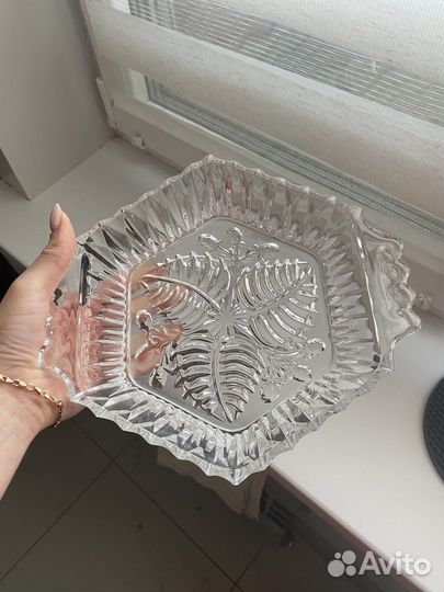 Конфетница стеклянная